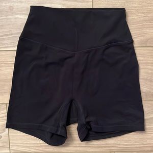 Buffbunny Rosa Short (XS)- Onyx Black